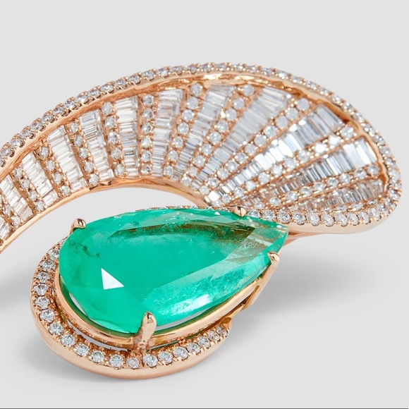 Emerald Talay Earrings - Picture 10 of 11